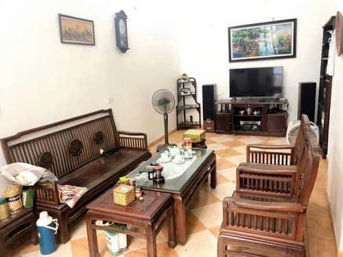 ???? BÁN NHÀ NGỌC THỤY-LONG BIÊN MẶT NGÕ 264 NGỌC THỤY – Ô TÔ TRÁNH – KINH DOANH ĐỈNH – BIỆT THỰ GIÁ TỐT – SỔ NỞ HẬU
???? 158m² – Mặt tiền 4.3m – 3 tầng – Giá chỉ 21.5 TỶ 