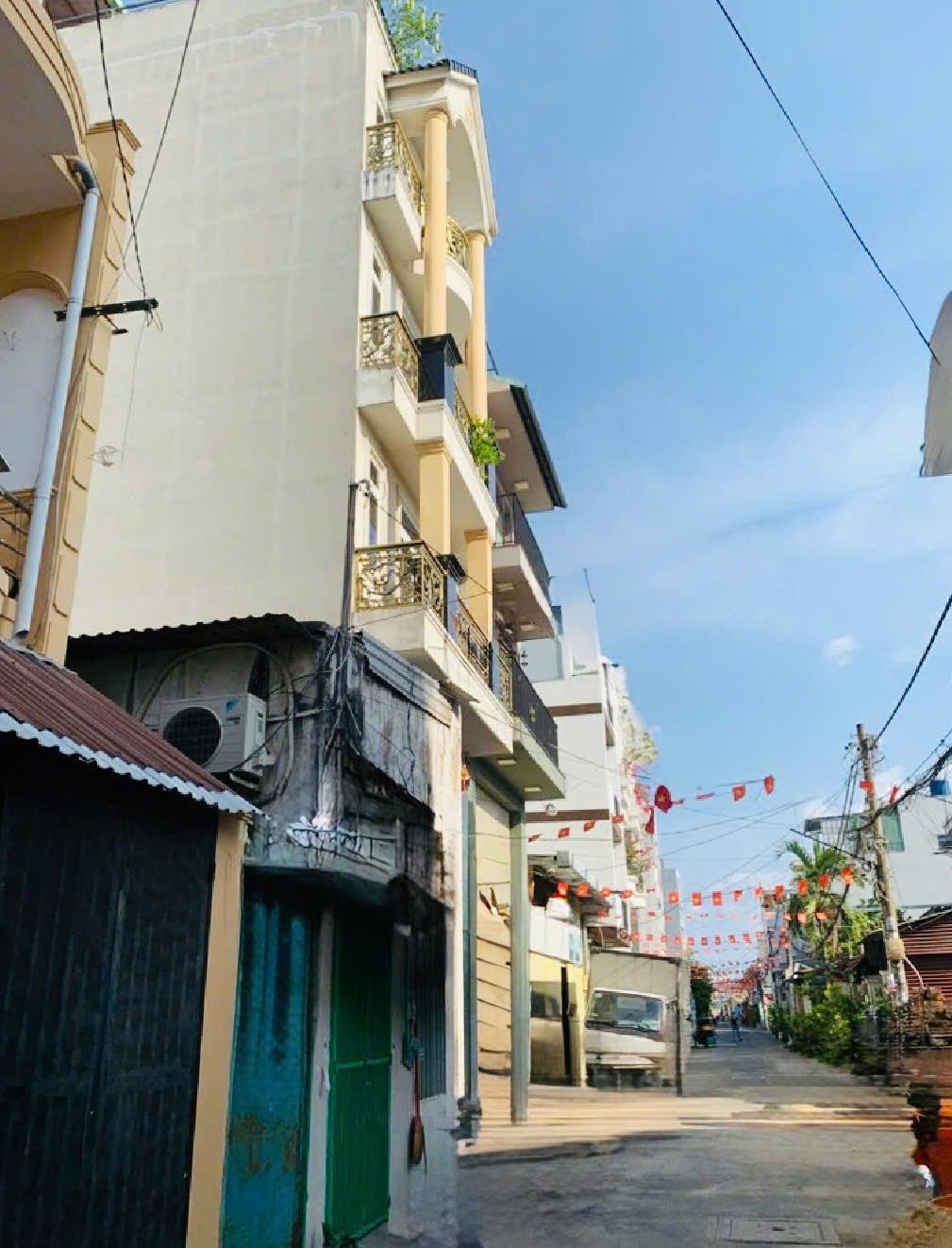  HẺM OTO TRƯỜNG CHINH – 96M² VUÔNG A4 – CHO THUÊ 15TR – NHỈNH 8 TỶ























































. 