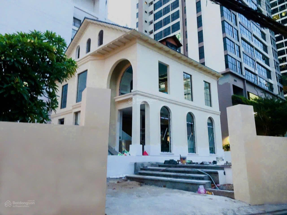  Góc siêu hiếm bán nhà khu Thảo Điền, Quận 2, lô góc 2 mặt tiền đầu tư đảm bảo sinh lời cao 