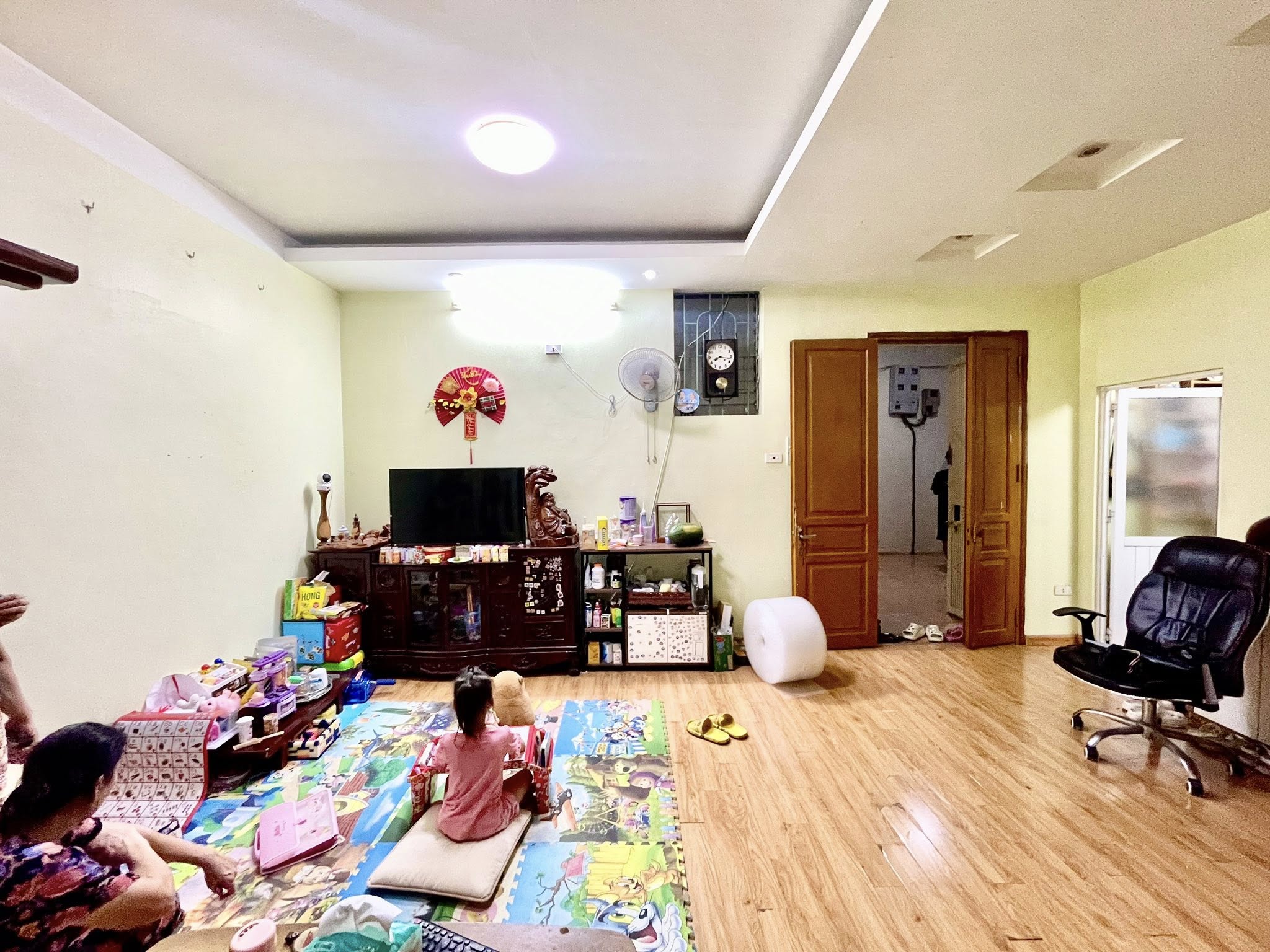  ????????Tầng 3 khu A đường 800A, Cầu Giấy 59/70m 3PN 2WC, Tòa còn mới, 4.7 tỷ 