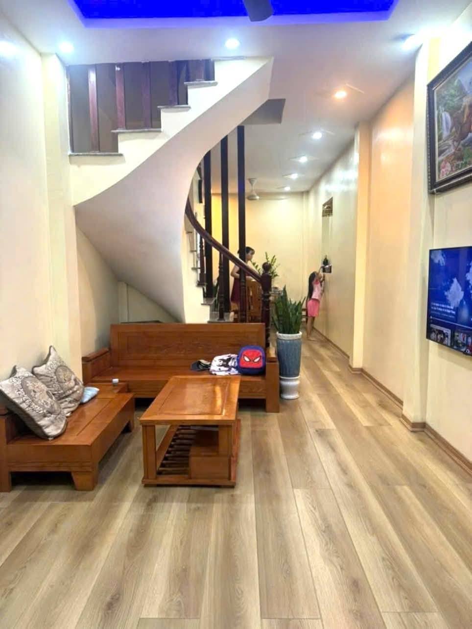  HUYỀN KỲ Hà ĐÔNG -ÔTÔ ĐỖ CỬA - 46m CHỈ VƠI 7Đ -HAI THOÁNG VĨNH VIỄN - TẶNG NỘI THẤT CƠ BẢN - NHÀ DÂN MỚI XÂY 