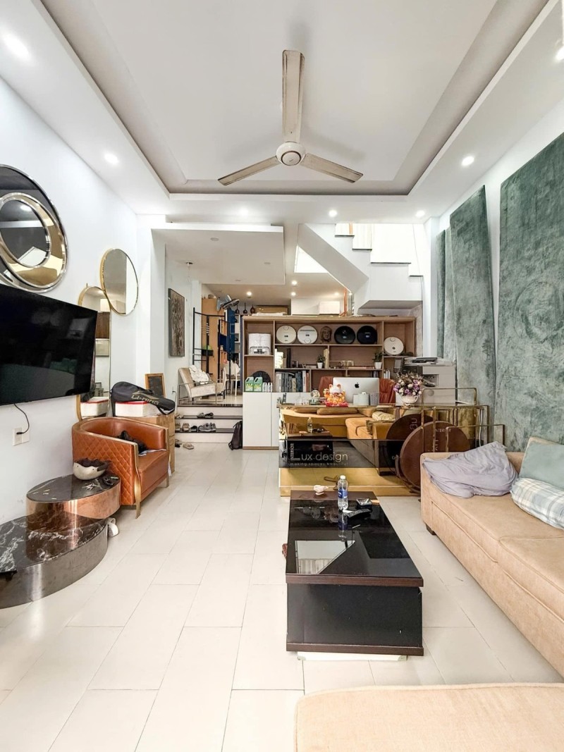  Bán nhà ngõ Q.2, An Khánh, đường Số 8. DT 50m2, 2 tầng, 2PN. Sổ hồng chính chủ, giá 9.9 tỷ. LH: 0933125879 