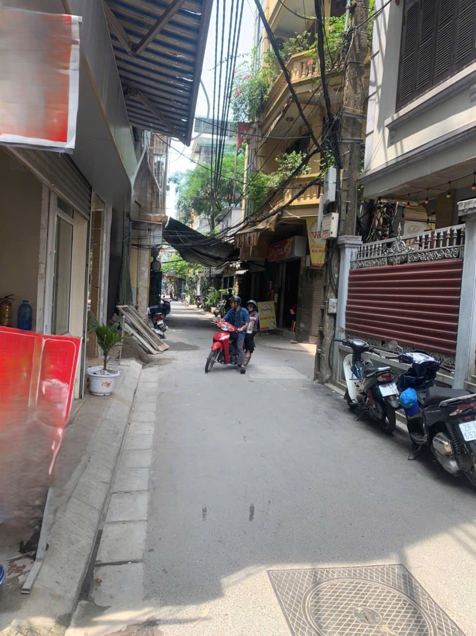 Cho thuê nhà ngõ ô tô Hoa Bằng, 2 tầng x 80m2, mt 5m, KD Cả Phê, Spa, hàng ăn đỉnh 