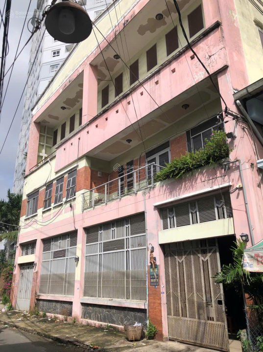  Cho thuê 1217m2 nhà xưởng đường Trịnh Đình Trọng, quận Tân Phú 