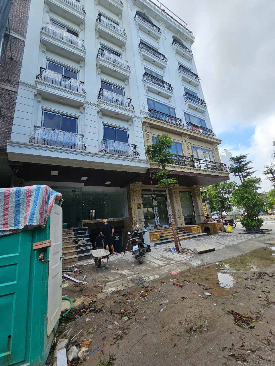  BÁN CCMN LÊ QUANG ĐẠO 95M2X7T,24PKK,MT=8M,VỈA HÈ Ô TÔ TRÁNH, NGÕ THÔNG KD, 32 TỶ 