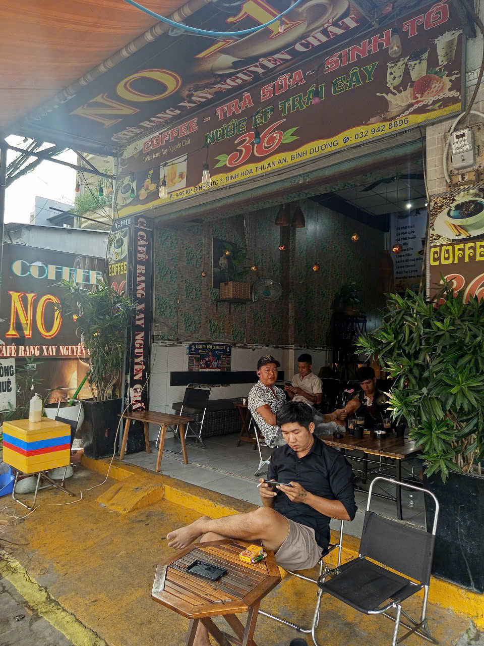  CHÍNH CHỦ CẦN SANG LẠI QUÁN :9 /95 BÌNH ĐỨC 3 - P.BÌNH HÒA- TP.THUẬN AN - BÌNH DƯƠNG 