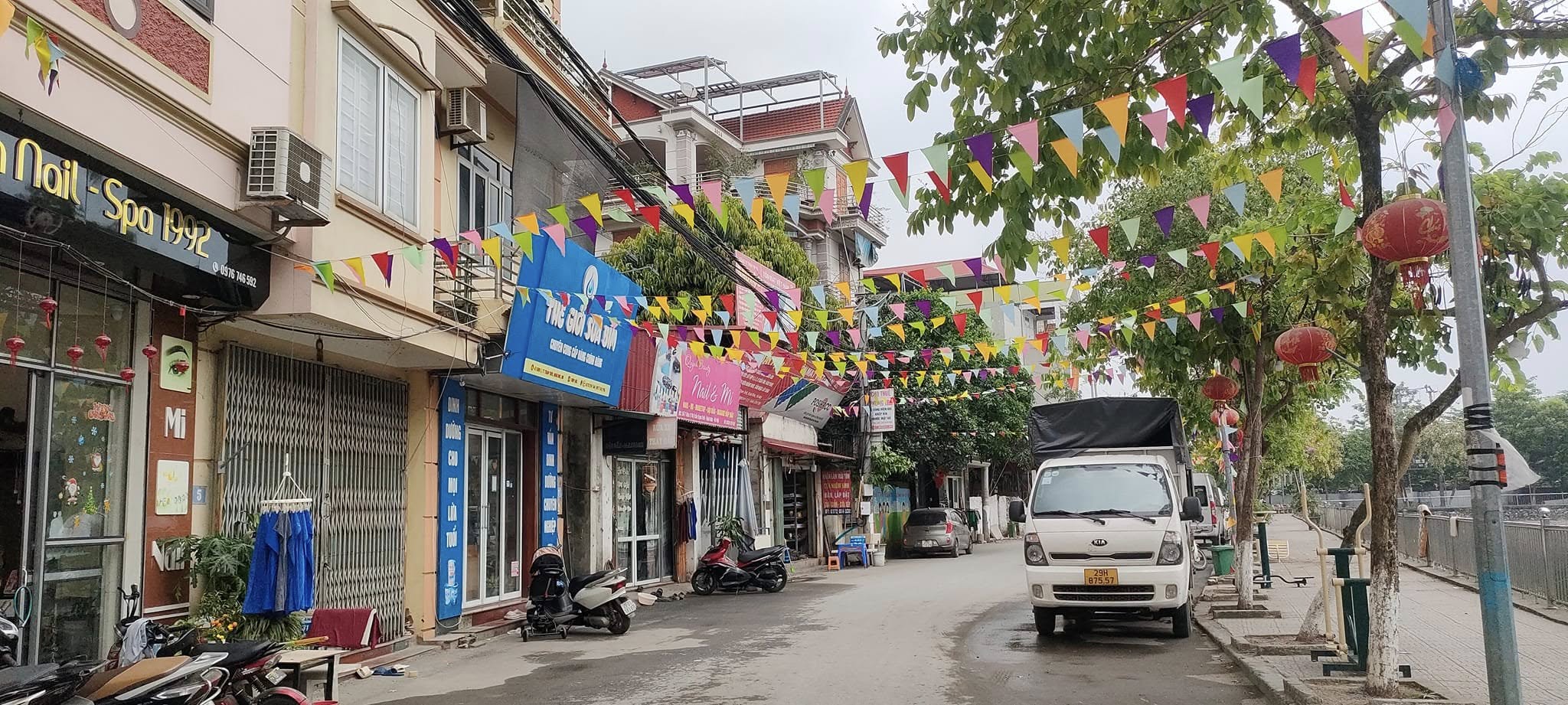  Bán 65m đất đấu giá vỉa hè, oto tránh kinh doanh tại Hoài Đức, nhỉnh 9 tỷ. 