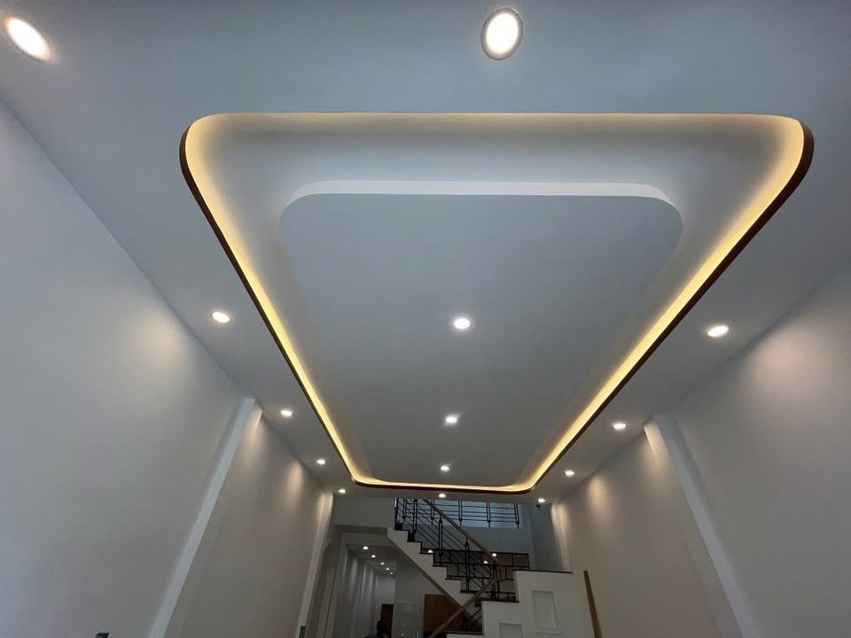  BÁN NHÀ MẶT TIỀN KINH DOANH TÔN ĐẢN – 2 TẦNG, 90M2, ĐƯỜNG 7M5, LỀ 3M –  CHỈ 5.45 TỶ 