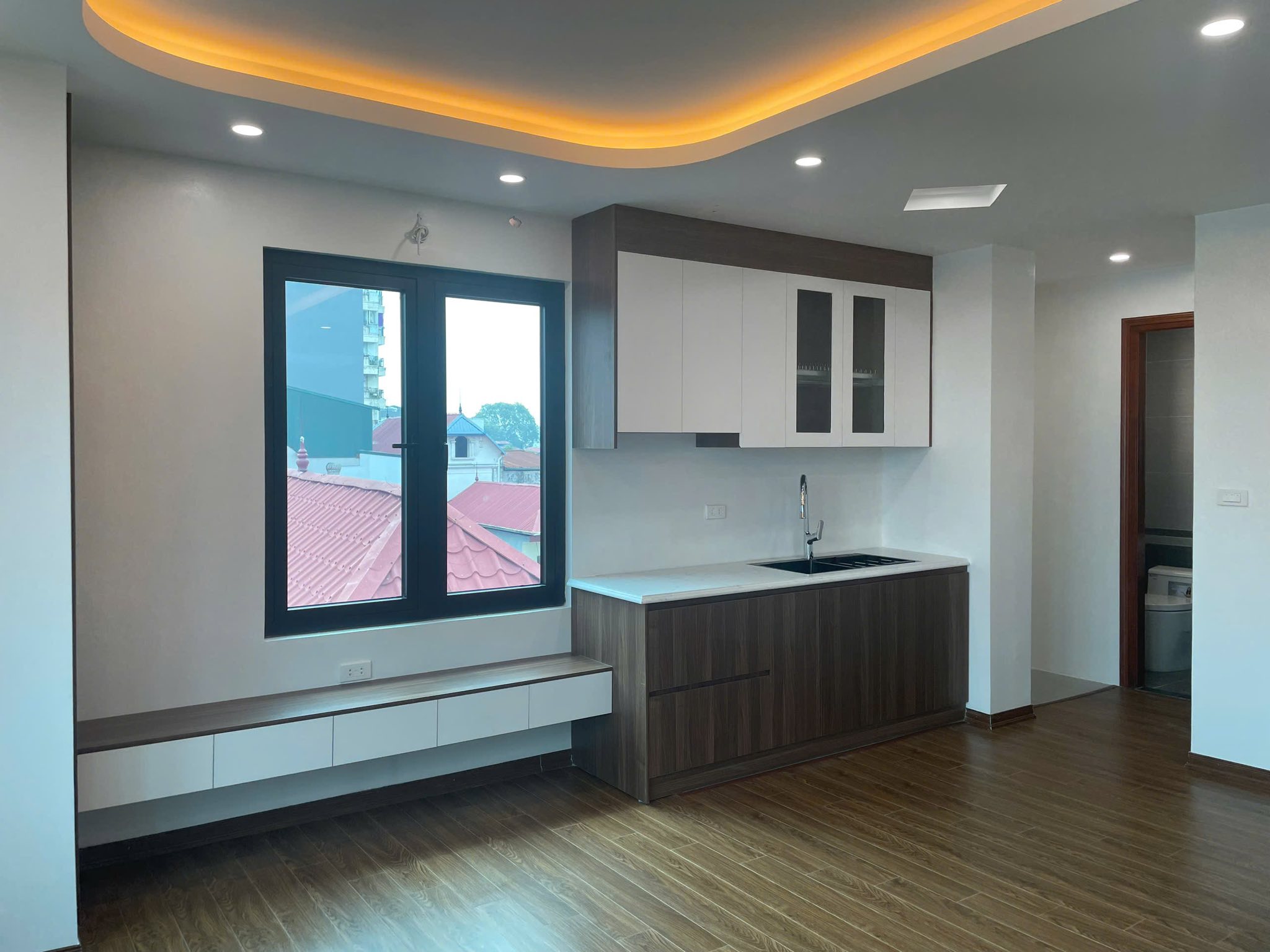  ????MỚI 100%????Lô góc Ô tô ĐỘI NHÂN, BA ĐÌNH 41/50m 7T Thang máy, Kinh doanh, hơn 19 tỷ 