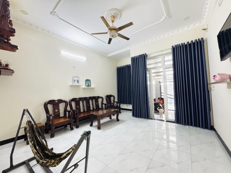  Mặt tiền đường số 1, P Tam Bình Thủ Đức 122m2 ngang gần 5m giá 6.9  tỉ sổ vuông 