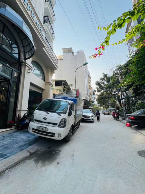 BÁN TÒA NHÀ GIANG VĂN MINH 280M 10 TẦNG THANG MÁY FULL NỘI THẤT KD ĐỈNH CHÓP GIÁ 350 TỶ 