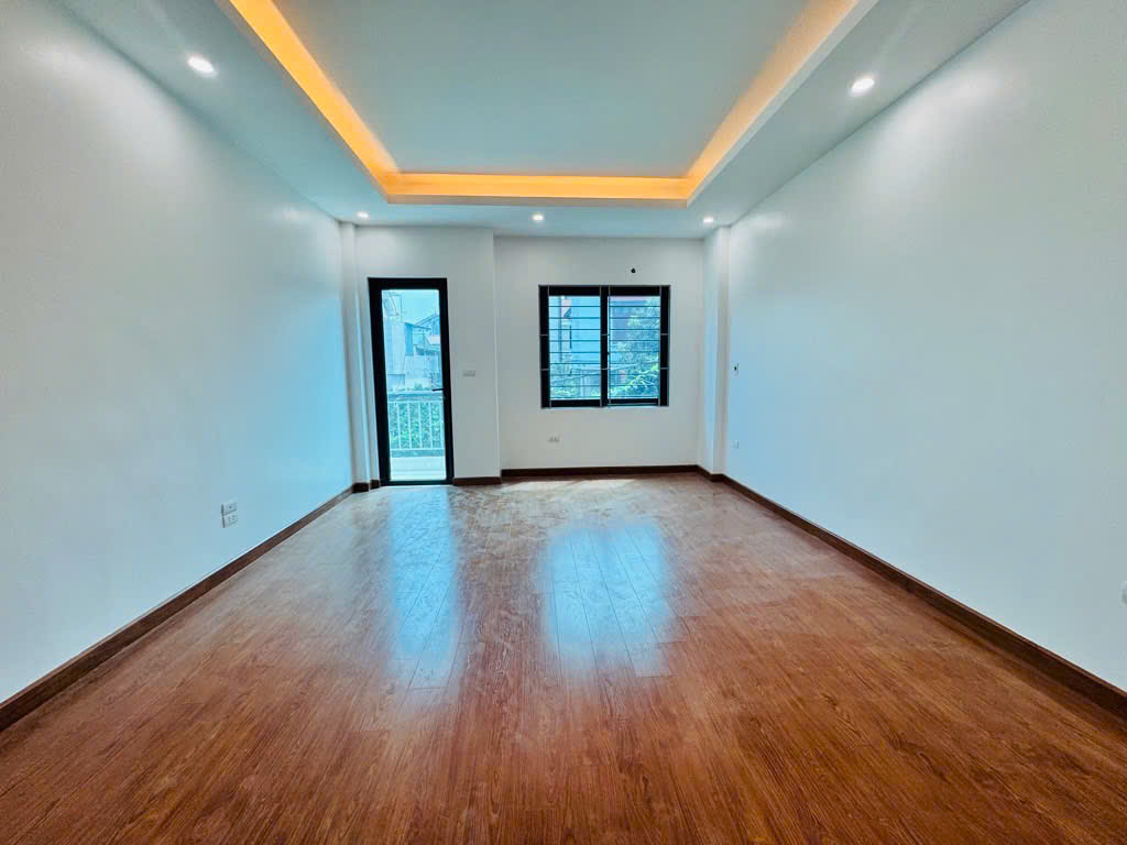  Lê Văn Hiến – Nhà mới – 30m² – 5 tầng – Gần trường Đoàn Thị Điểm - Cho thuê giữ tiền thoải mái – 5.7 tỷ 