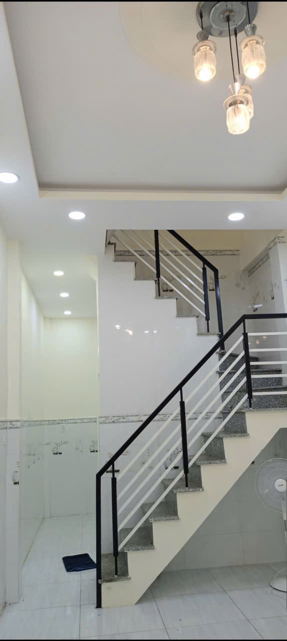  CHO THUÊ NHÀ NGUYÊN CĂN 3 PHÒNG NGỦ – HẺM YÊN TĨNH – BÌNH TÂN 