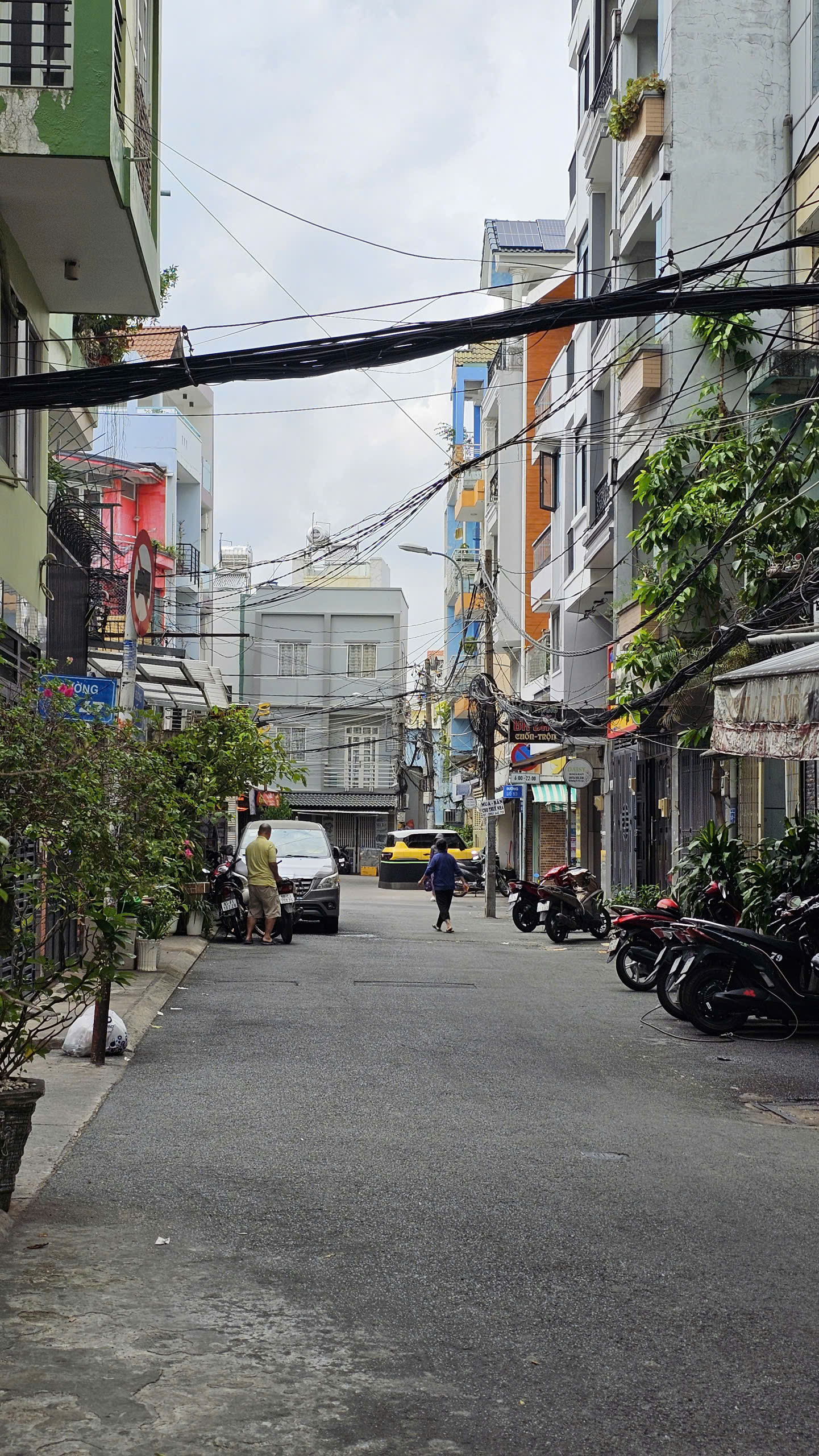  MẶT TIỀN KINH DOANH 
TRUNG TÂM Q4 CÓ 6 TỶ 