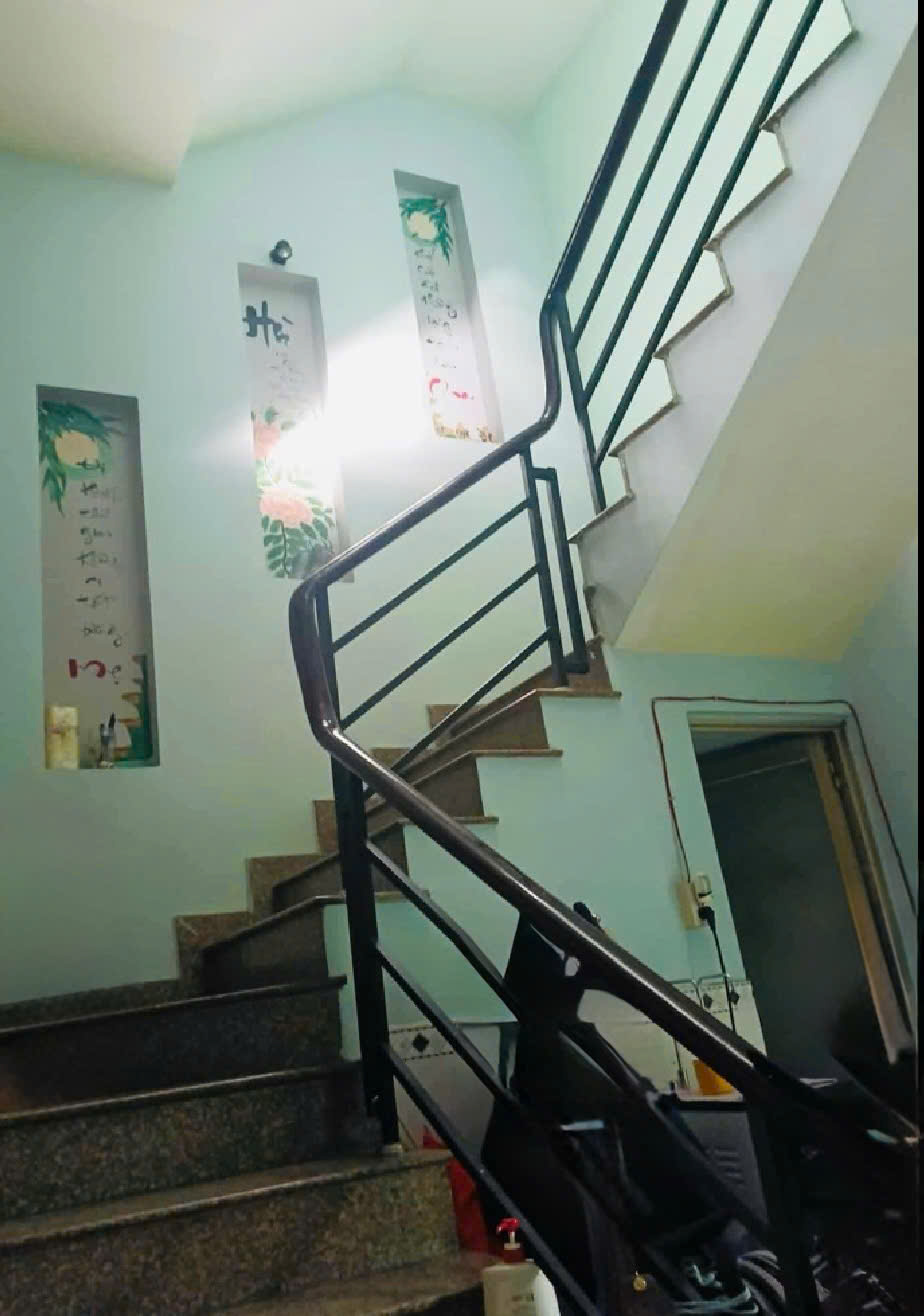  5 TẦNG – HXH TRẦN THÁI TÔNG – 122M2 NỞ HẬU – CHỈ 9.5 TỶ.










.






























































. 