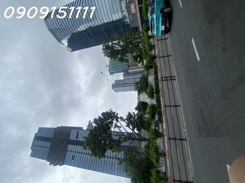  BÁN GẤP- TT QUẬN 1- 132M2- 53 TỶ 