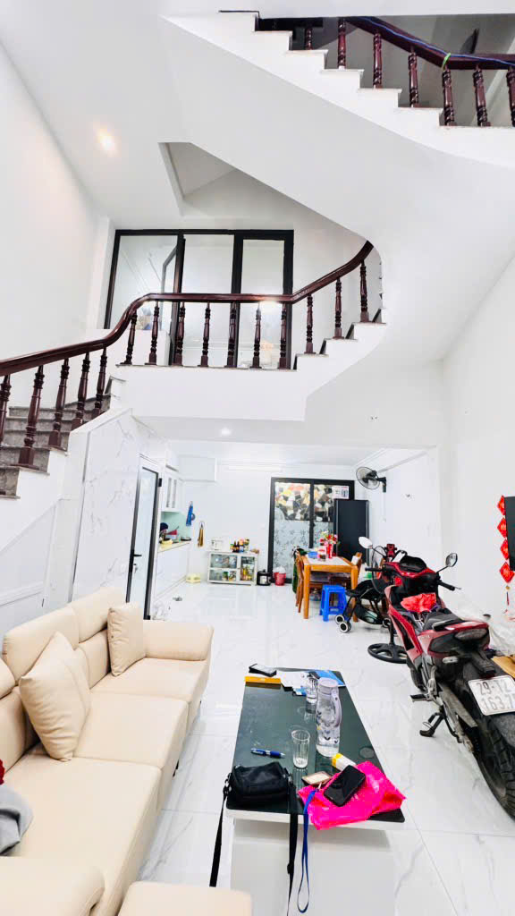  Nhà Cổ Nhuế – 35m² x 5 tầng – Ngõ 145 - Gần chợ, trường học – 6.4 tỷ 