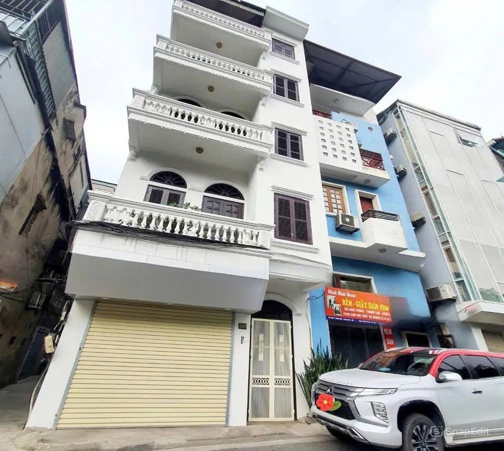  NHÀ MẶT Phố Tương Mai Ô TÔ QUA VÀO NHÀ  42 m2 X 5 tầng mặt tiền 5.6m, 17.5 tỷ Hoàng Mai. 