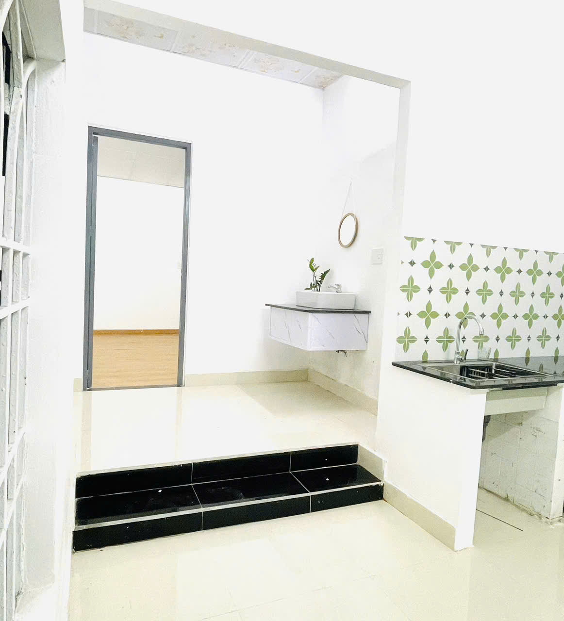  BÁN NHÀ GÁC LỮNG KIỆT TRƯỜNG CHINH – LÊ TRỌNG TẤN. 