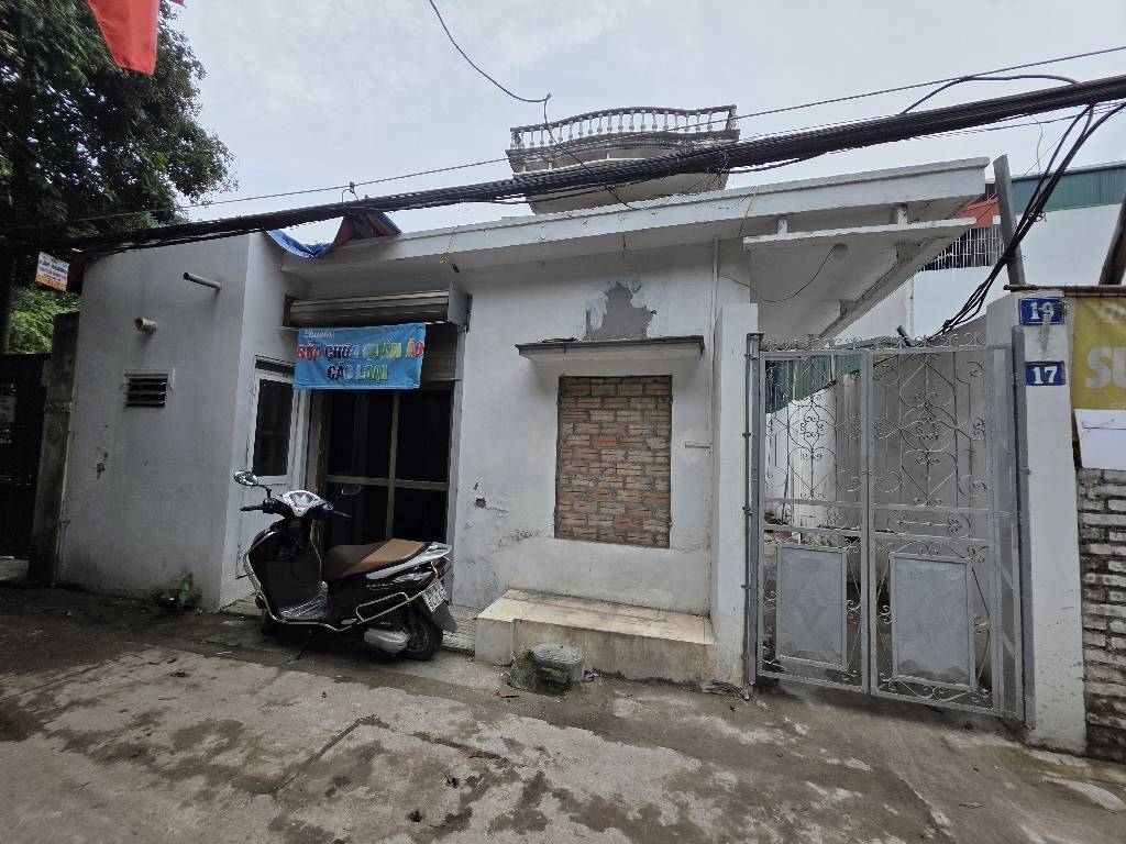  Bán nhà C4 ngõ 344 Ngọc Thuỵ, sau trường Pháp 51m x 6m lô góc oto thông hơn 10 tỷ còn tl. LH 0936123469 