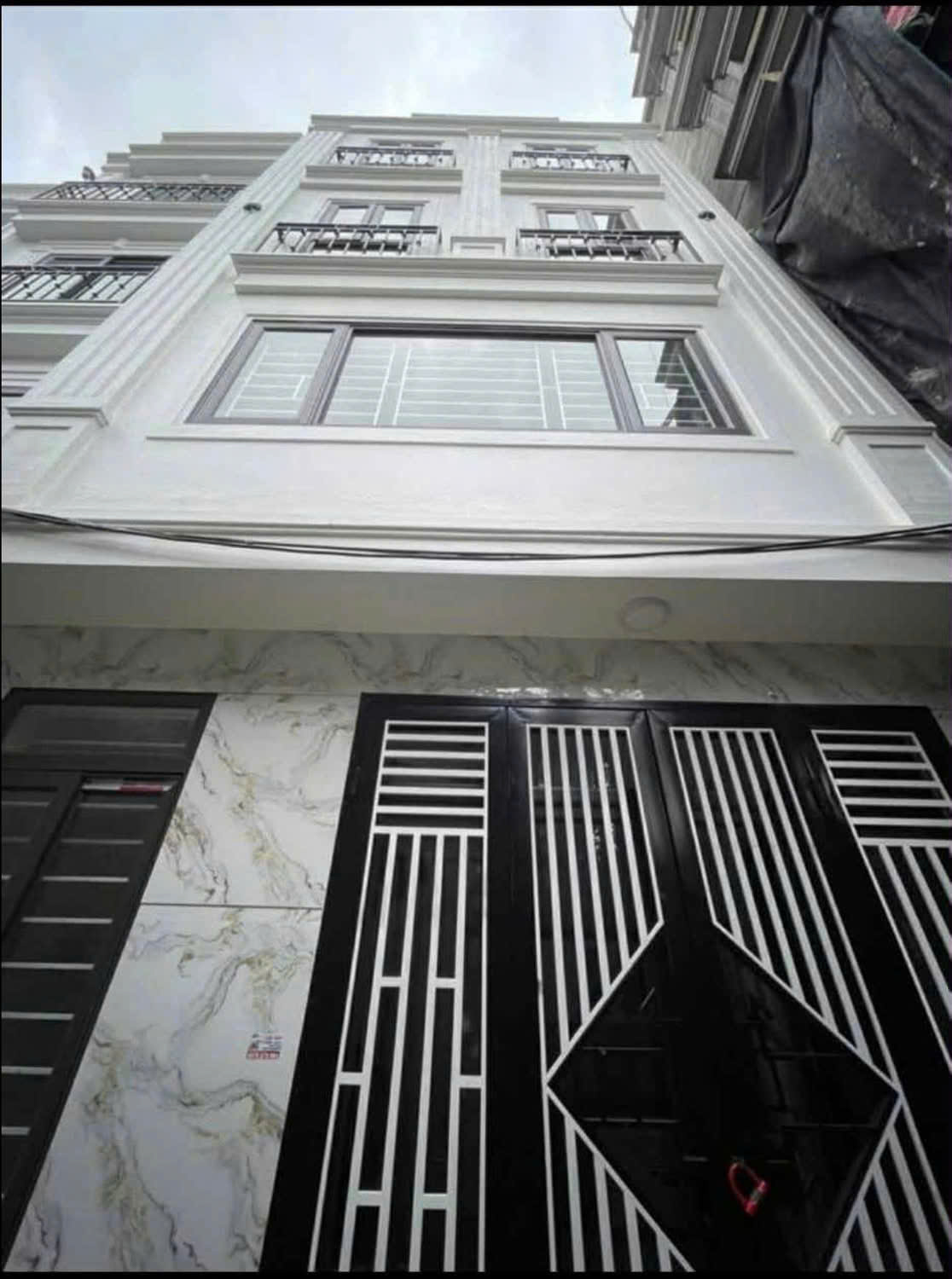  Cho thuê nhà ngõ 112 Nam Dư 5 tầng x 30m2, 3 ngủ chỉ 10 Triệu vào ngay 