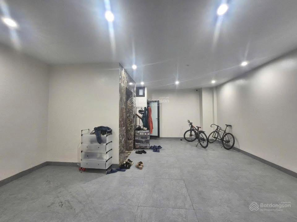 Bán nhà ngõ Tây Sơn, Đống Đa. 45m2 x 7 tầng, 7 phòng ngủ. Sổ đỏ chính chủ. Giá 14.3 tỷ. 