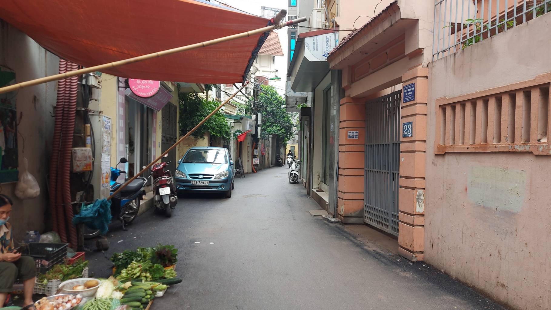  CHỦ GIẢM CHÀO CÒN 15 TỶ.
GẦN PHỐ, KINH DOANH, Ô TÔ ĐỖ CỬA, THOÁNG TRƯỚC, SAU, VỊ TRÍ ĐẸP. 