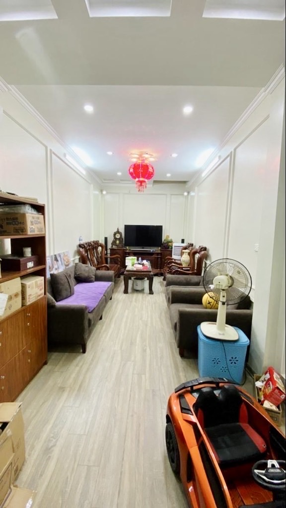  XUÂN LA 40M 5 TẦNG NGÕ NÔNG THOÁNG Ô CHỜ THANG MÁY 11 TỶ 500 