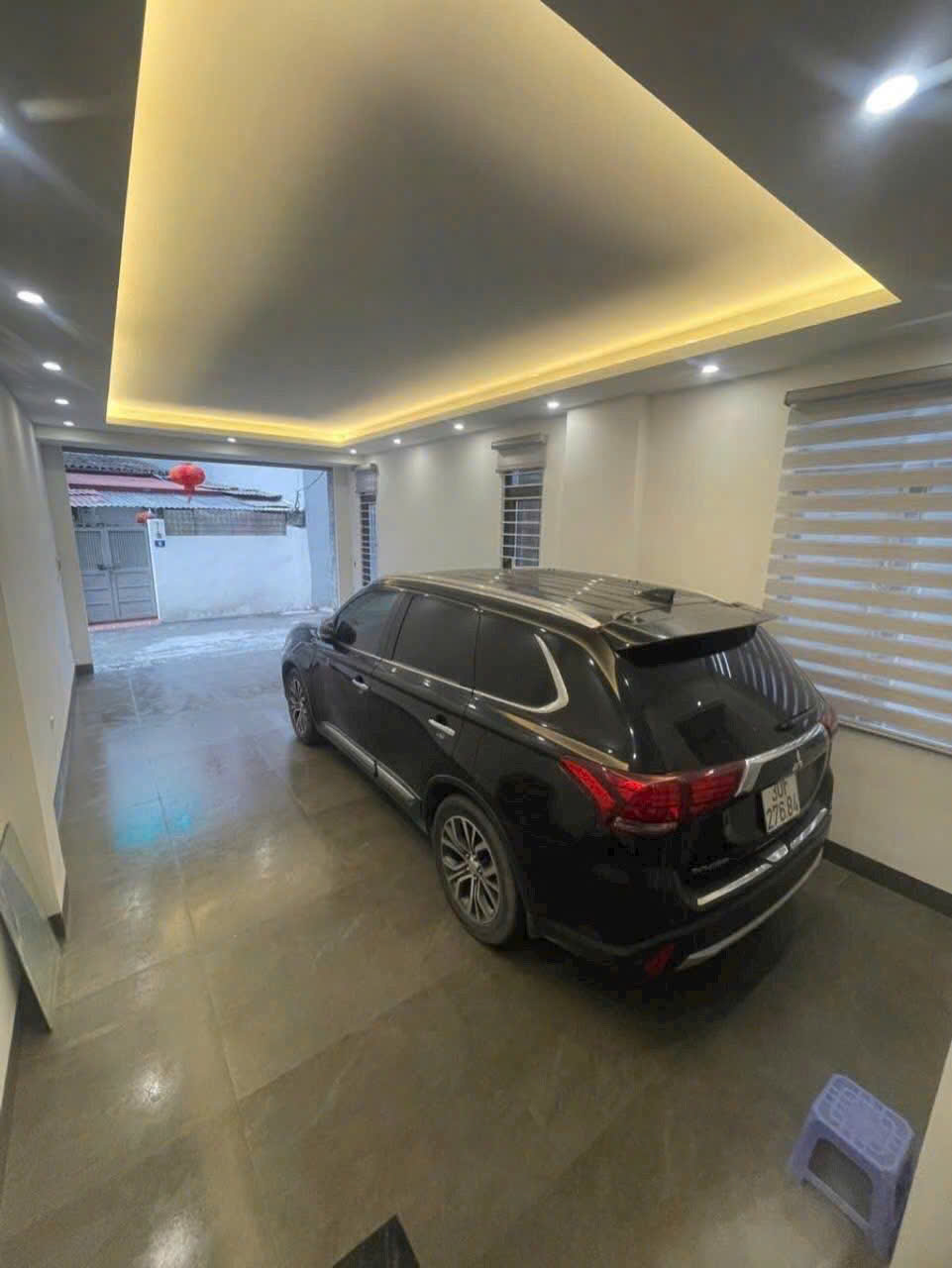  BÁN NHÀ LẠC LONG QUÂN - 55M² X 5 TẦNG - THANG MÁY - GARA - DÂN XÂY - NGÕ PHÂN LÔ - 12.X TỶ 