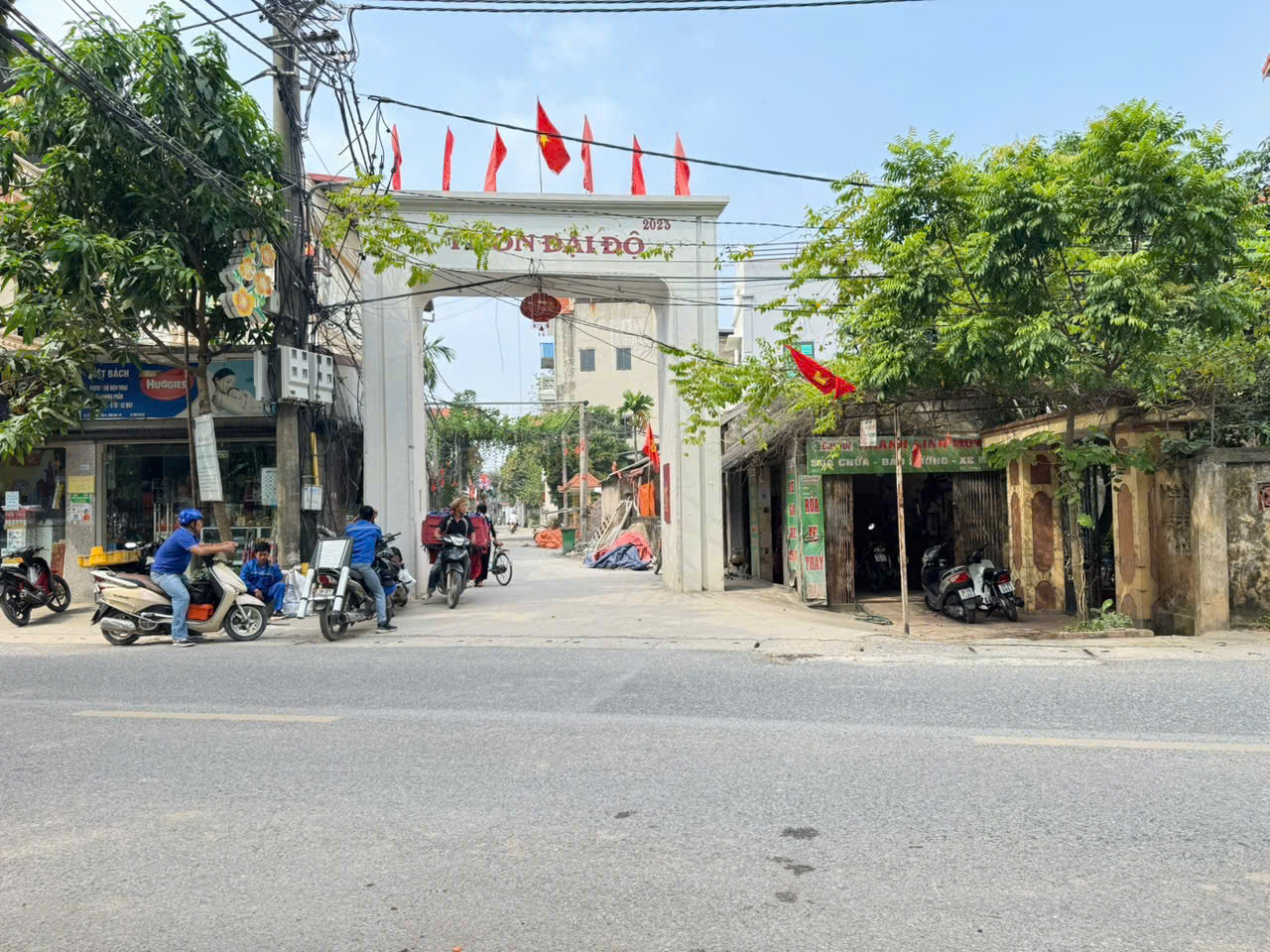  Bán 61m Đại Độ, Võng La, Đông Anh. Vị trí đẹp, sát cổng C khu công nghiệp Bắc Thăng Long 