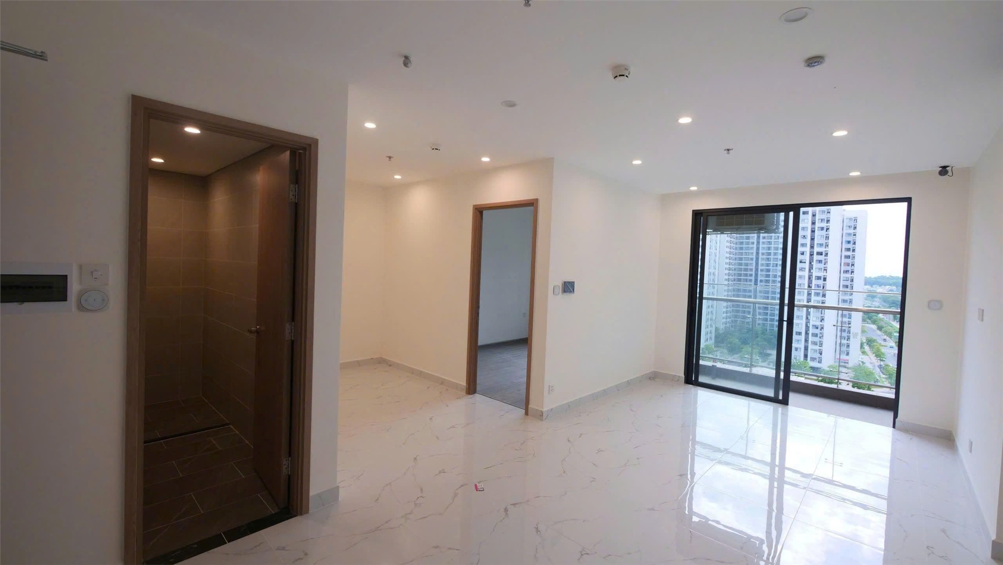  CĂN HỘ VIEW ĐẸP - GIÁ TỐT CẦN BÁN NHANH căn chung cư cao cấp VinHomes Grand park tp Thủ Đức 