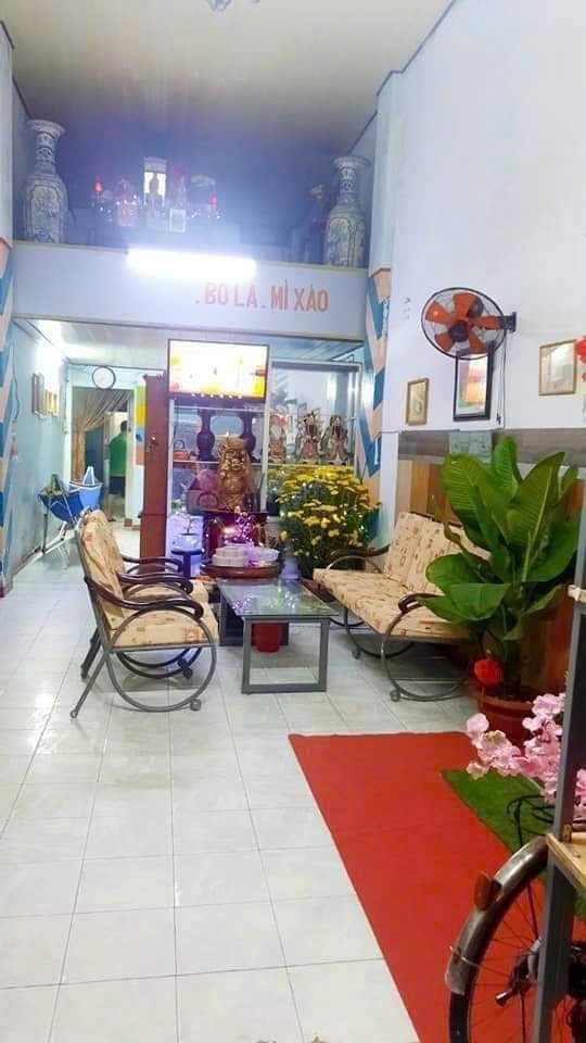  bán nhà cấp 4 mặt tiền dã tượng Vĩnh Nguyên Nha Trang
Vị trí đắc địa – khu dân cư sầm uất, kinh doanh tốt
  Diện tích: 86m² (ngang 3,6m) Giá bán: 11 tỷ Liên hệ ngay : e Thanh 