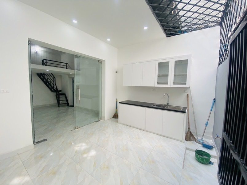  ĐỘI CẤN BA ĐÌNH 36M GẦN PHỐ NHÀ Ở NGAY GIÁ 5 TỶ 500 