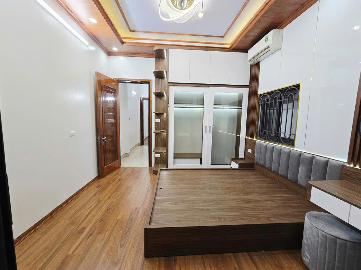  Bán nhà Kim Giang 37m 4 tầng full nội thất mới. 