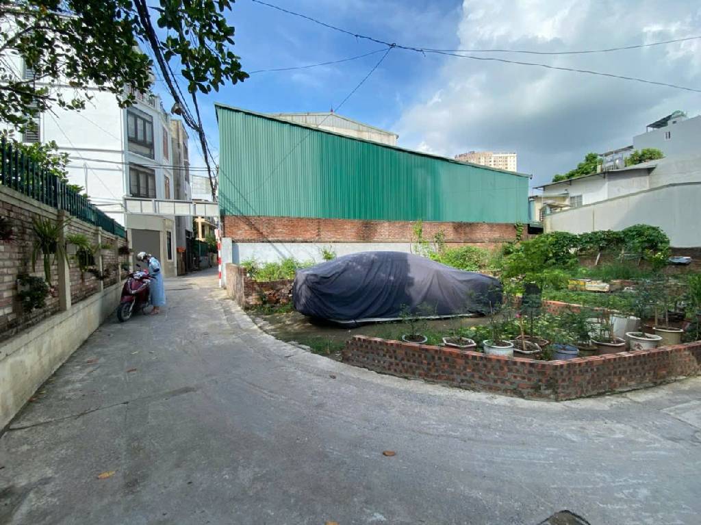  Duy nhất 1 lô ! chưa đến 5 tỷ, oto vào đất trung tâm thạch bàn, xây 4 5T, gara, đầu tư đều đẹp, LH 0936123469 