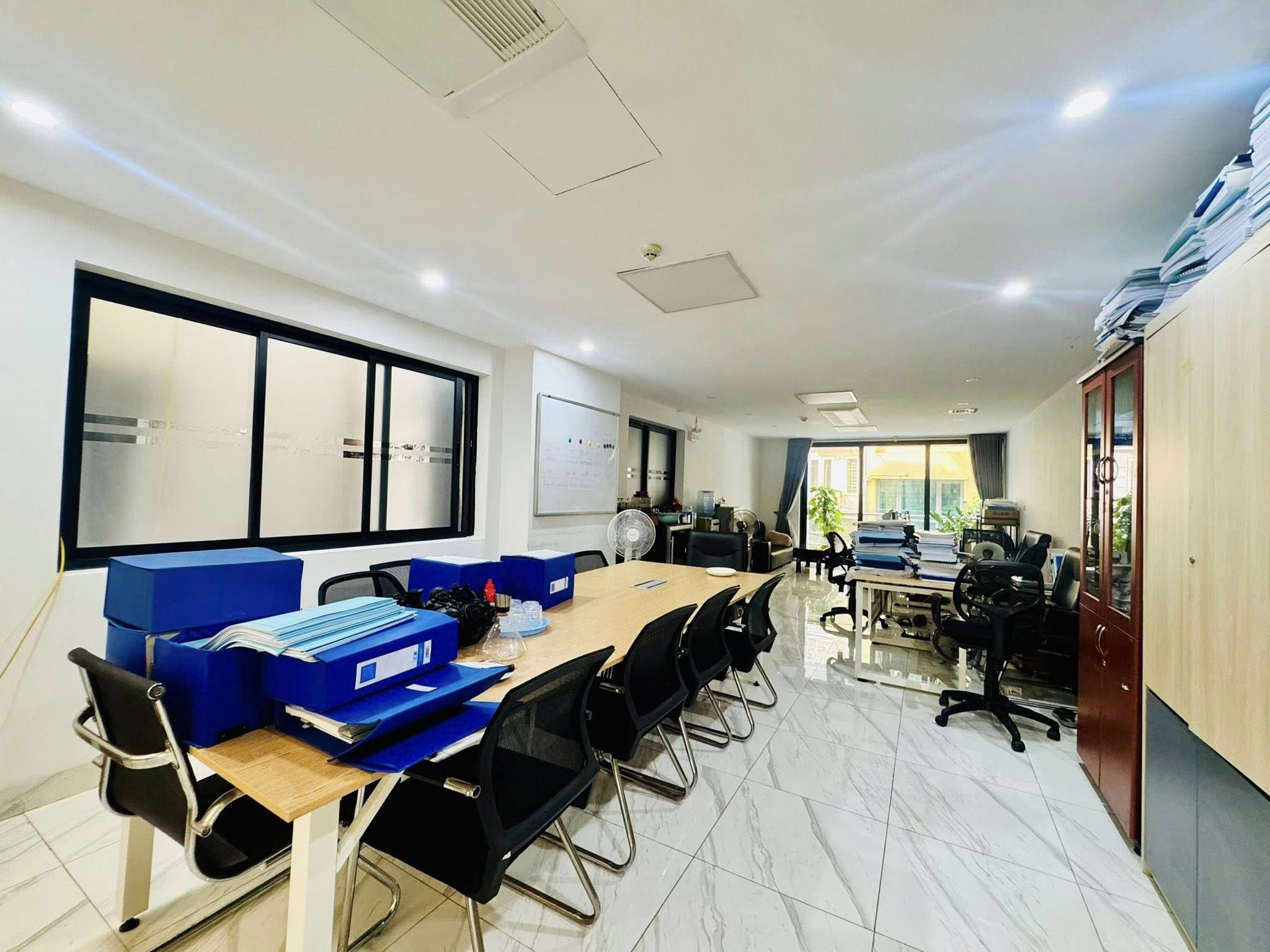  BÁN TÒA NHÀ VP LẠC LONG QUÂN, TÂY HỒ - 288M² x 8T CÓ HẦM - MT 16M - DÒNG TIỀN 300TR/TH 