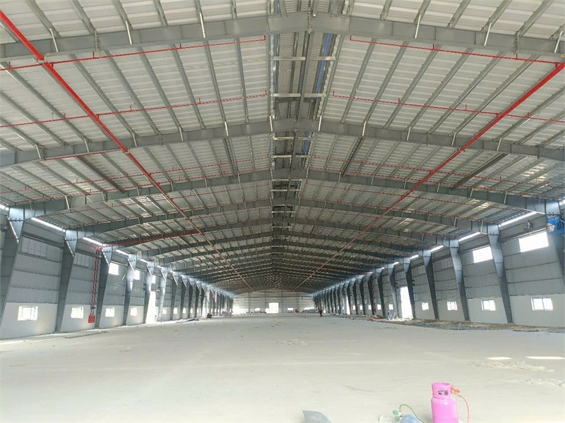 nhà xưởng sản xuất thu hút nhiều DNNN, FDI, diện tích thuê đa dạng. giao liền 