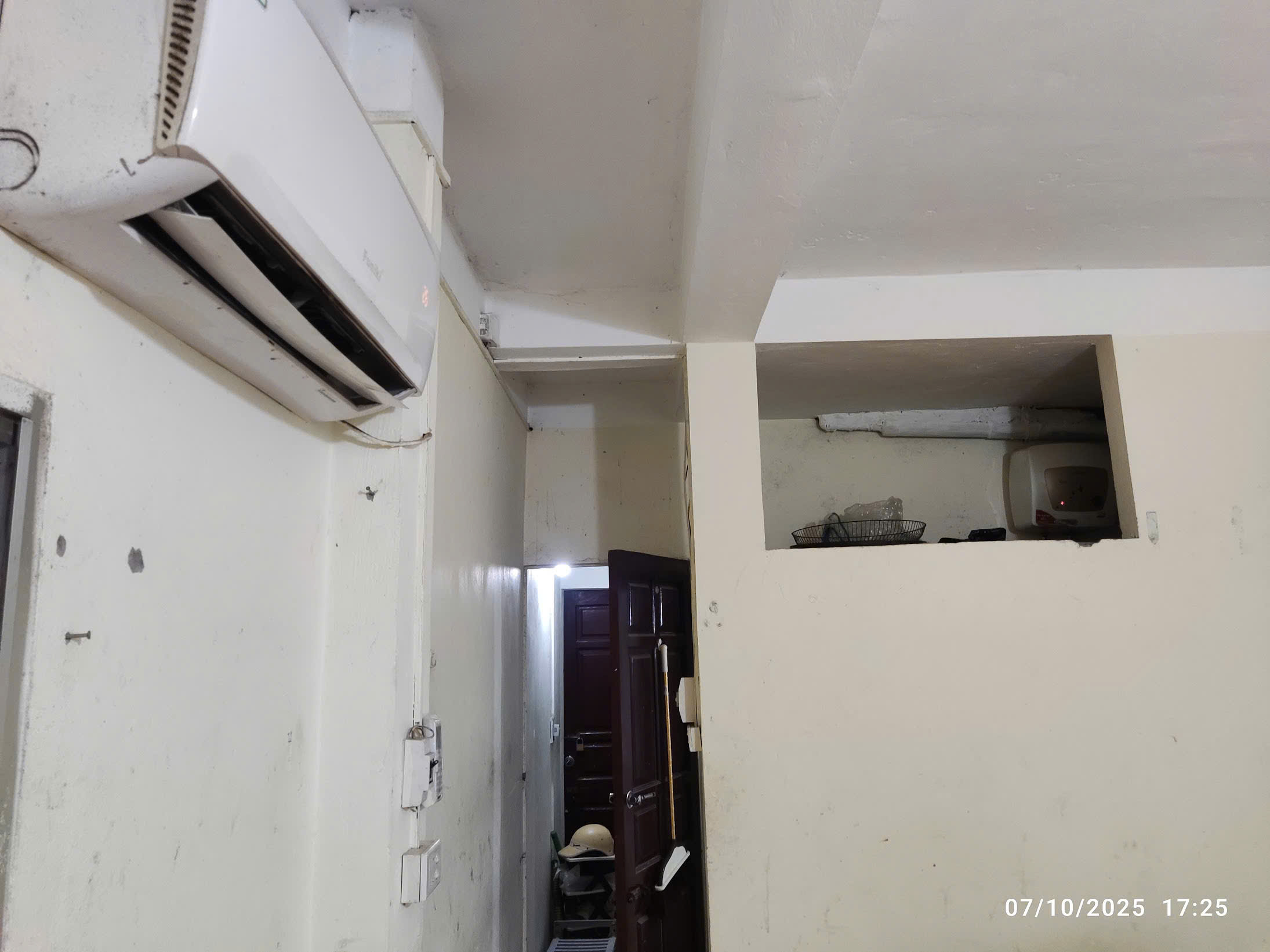  CHÍNH CHỦ CHO THUÊ PHÒNG Ở TẦNG 2 TẠI SỐ 5A, HÈM 43/10/3 PHỐ TRUNG KÍNH, QUẬN CẦU GIẤY, HÀ NỘI 