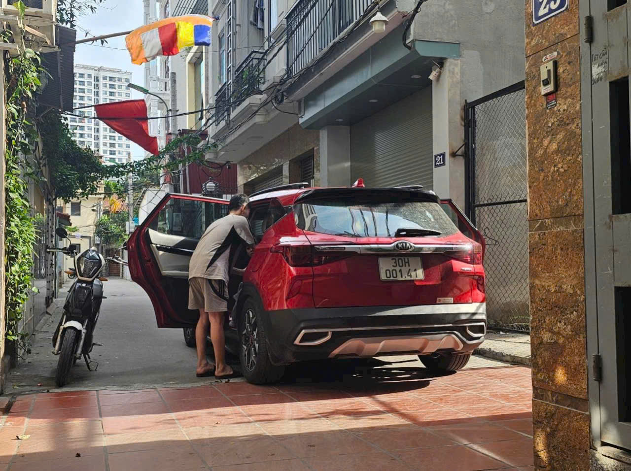  Nhà 5 tầng Xuân Đỉnh - Ô tô vào - DT 46m2, mt 6m, lô góc - Sdcc - Giá 13.8 tỷ 