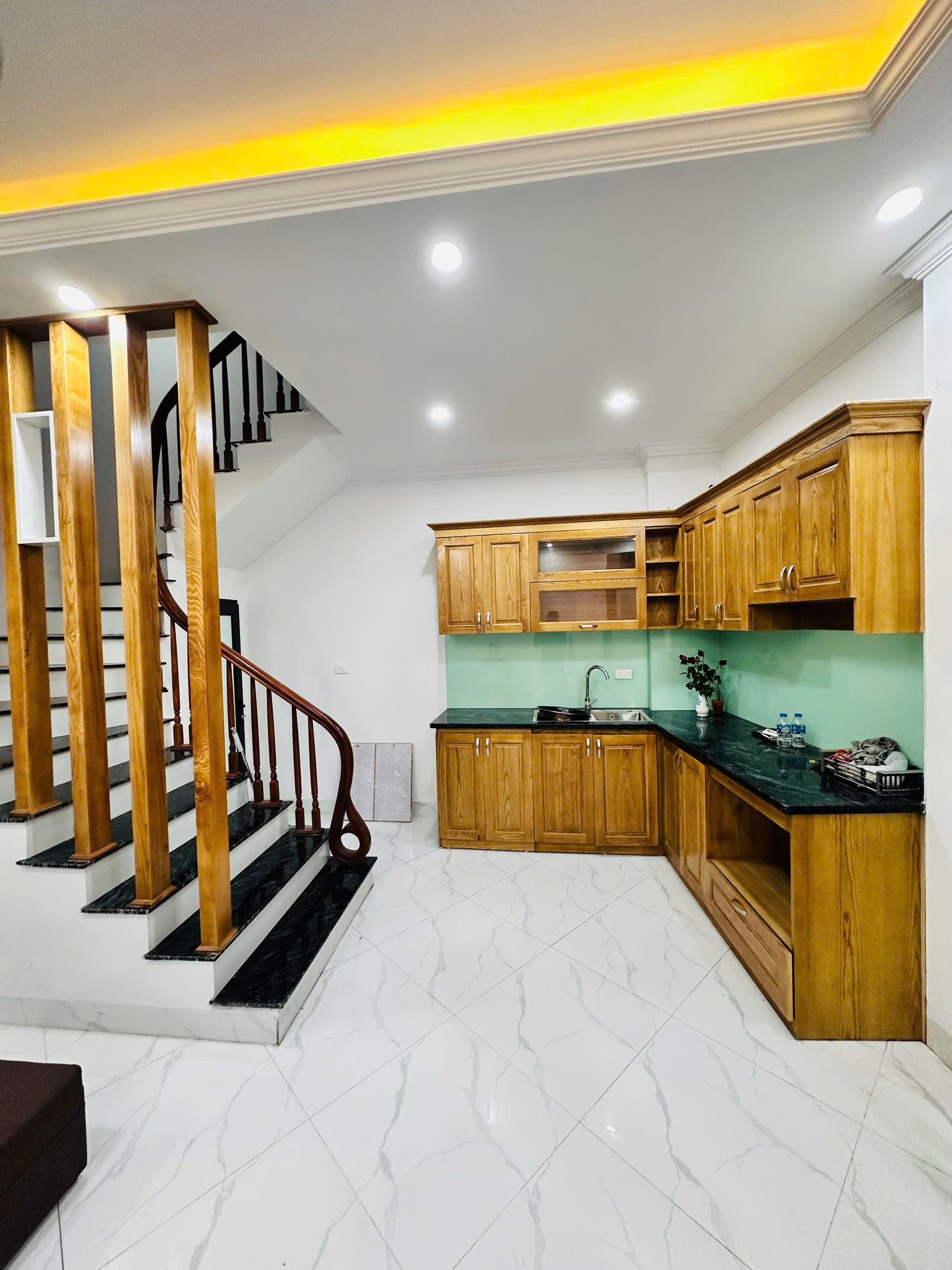  CỔ NHUẾ- 31M2 - MẶT TIỀN 5.5M – 5 TẦNG - 6.9 TỶ- OTO ĐỖ SÁT NHÀ- Ở NGAY !!! 