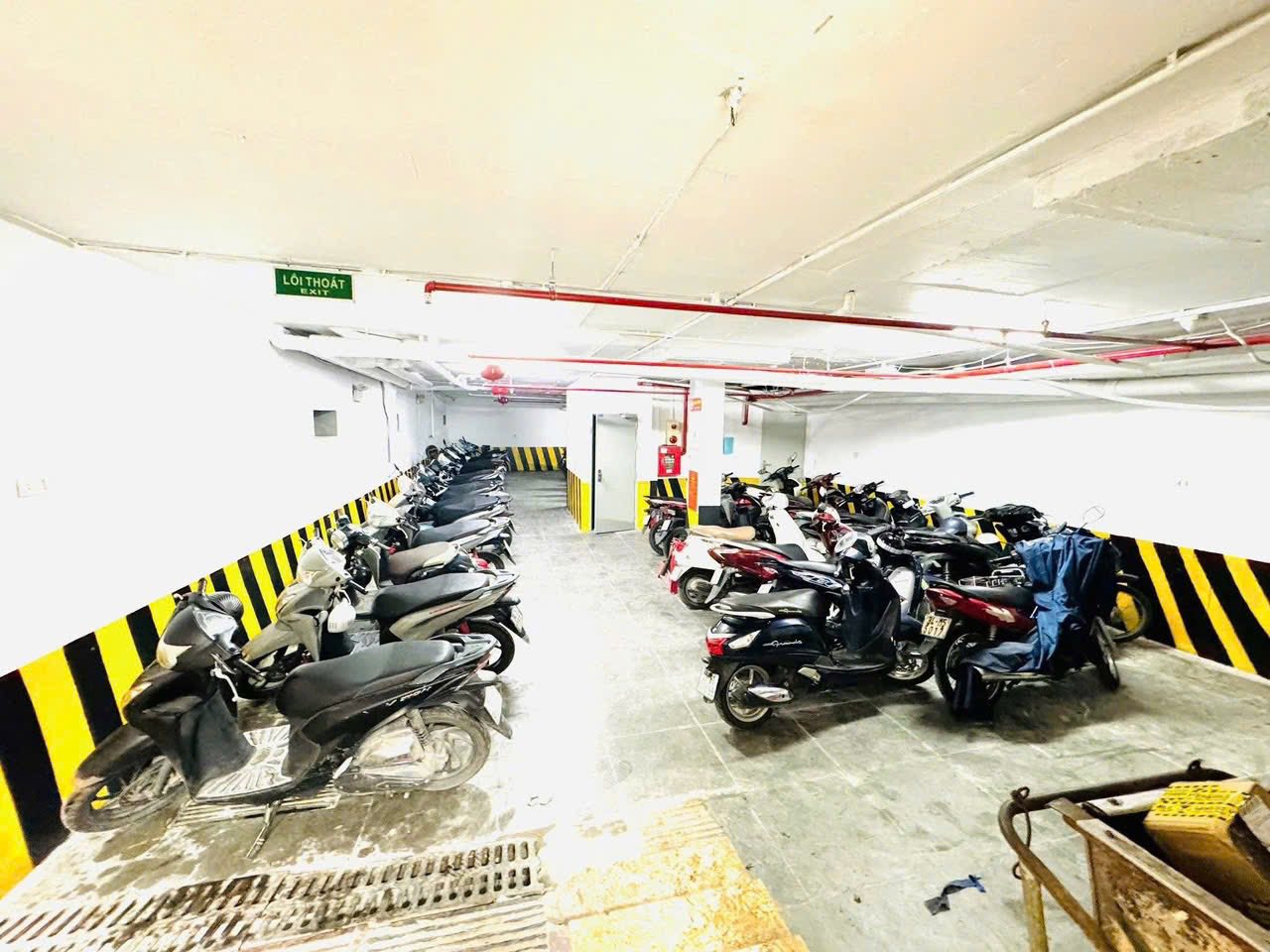  BÁN TÒA APARTMENT VÕ CHÍ CÔNG, TÂY HỒ - DÒNG TIỀN 5 TỶ/NĂM - LÔ GÓC 176M² x 9T CÓ HẦM 