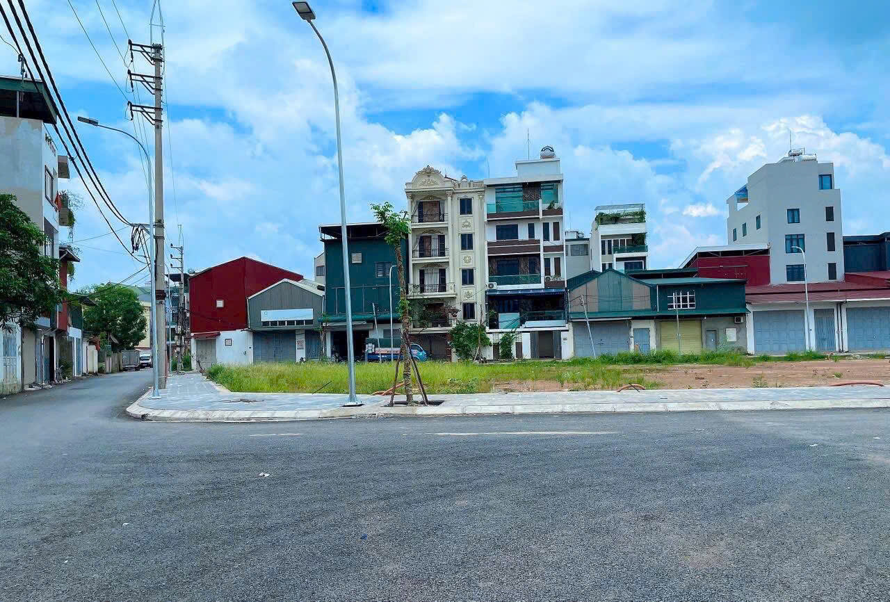  Bán 56m2 đất Tam Hiệp,Phúc Thọ,mặt tiền 4m, ô tô đỗ cửa 