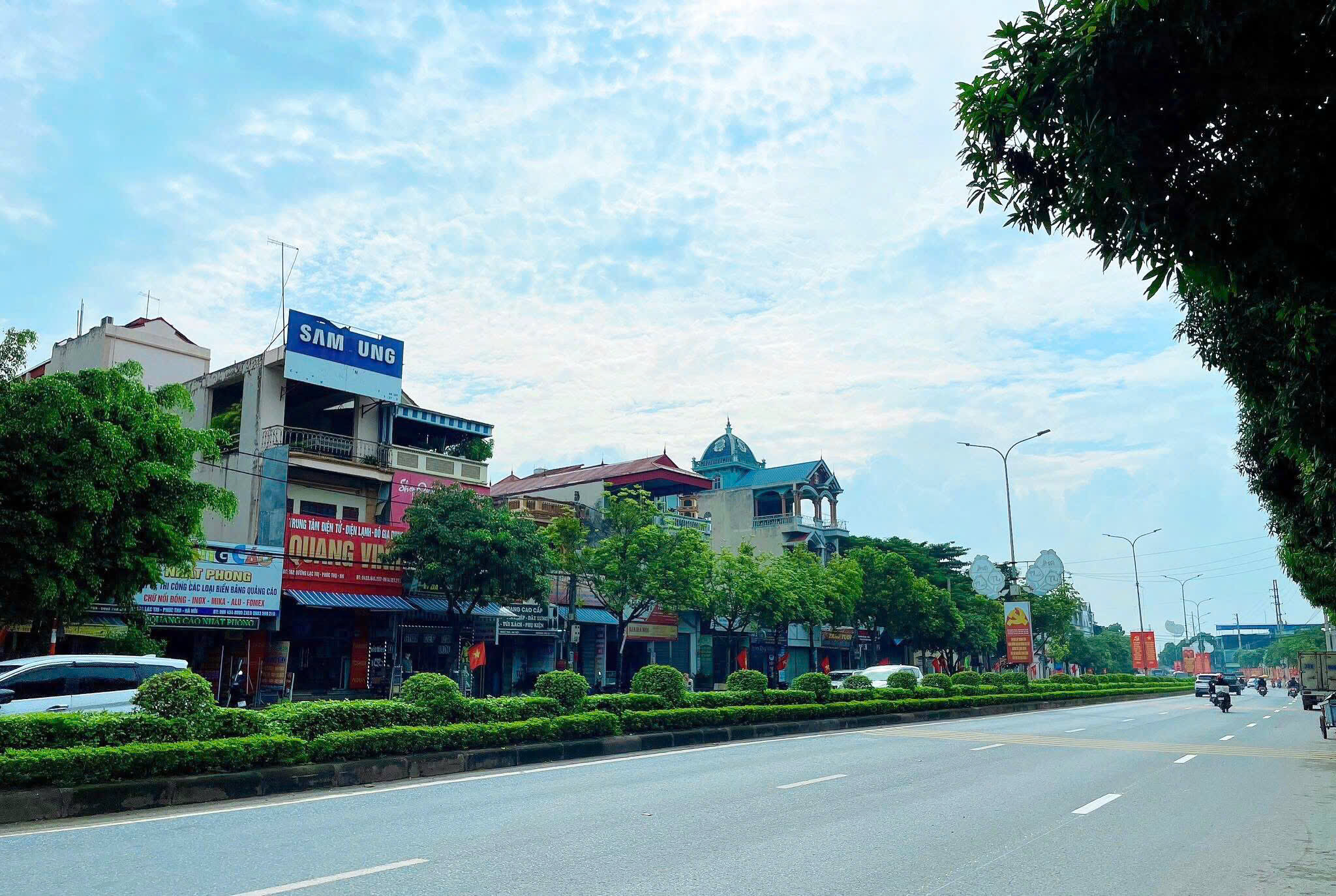  Bán 45m2 đất ,TT Phúc Thọ,Hà Nội,mặt tiền 5m,ô tô vào đất 