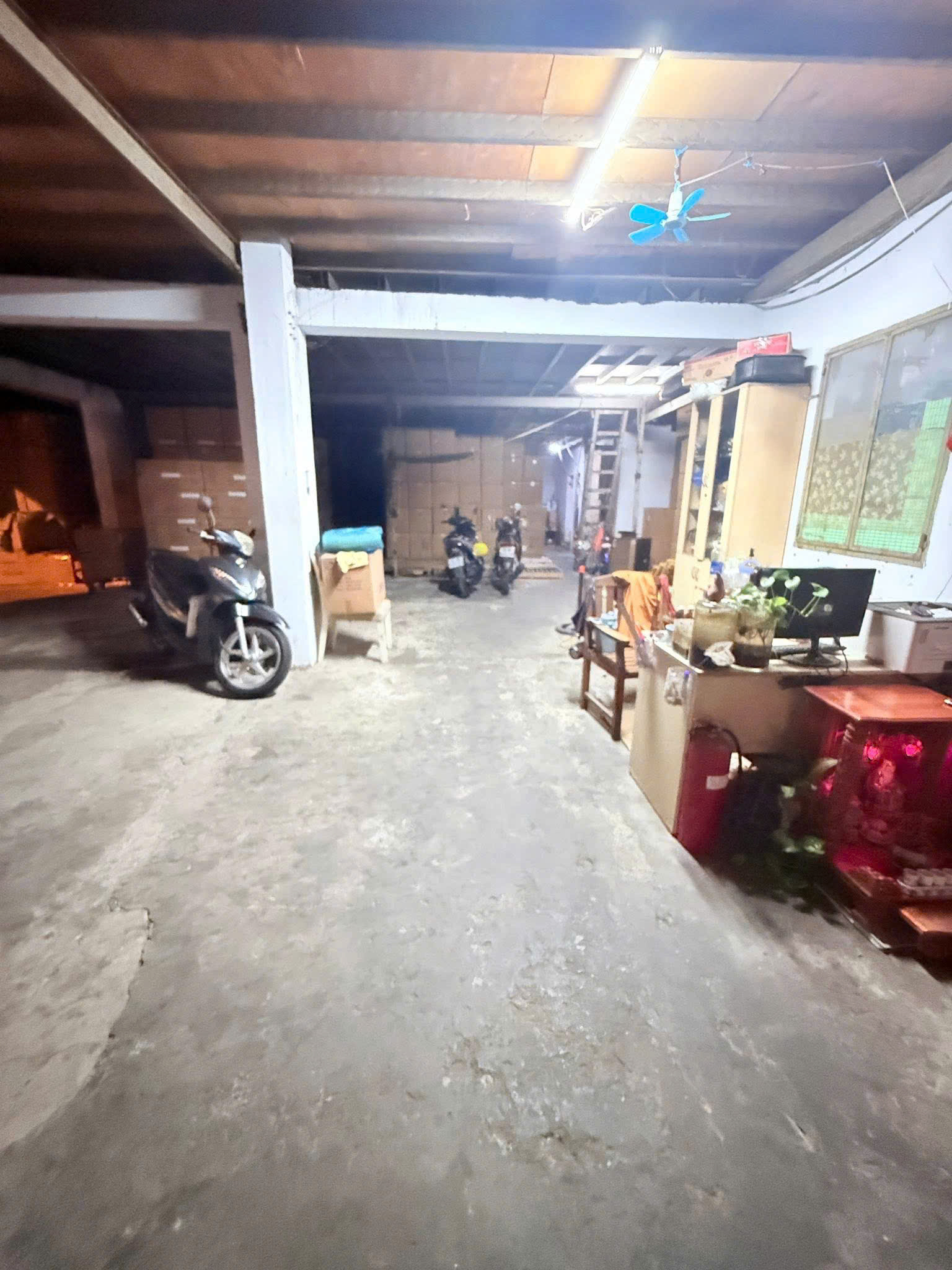  Bán nhà lô góc Hẻm 8m Nguyễn Văn Yến - ngay Tô Hiệu, 12x20m, 2 Tầng cũ, 8PN, 15,9 tỷ 
