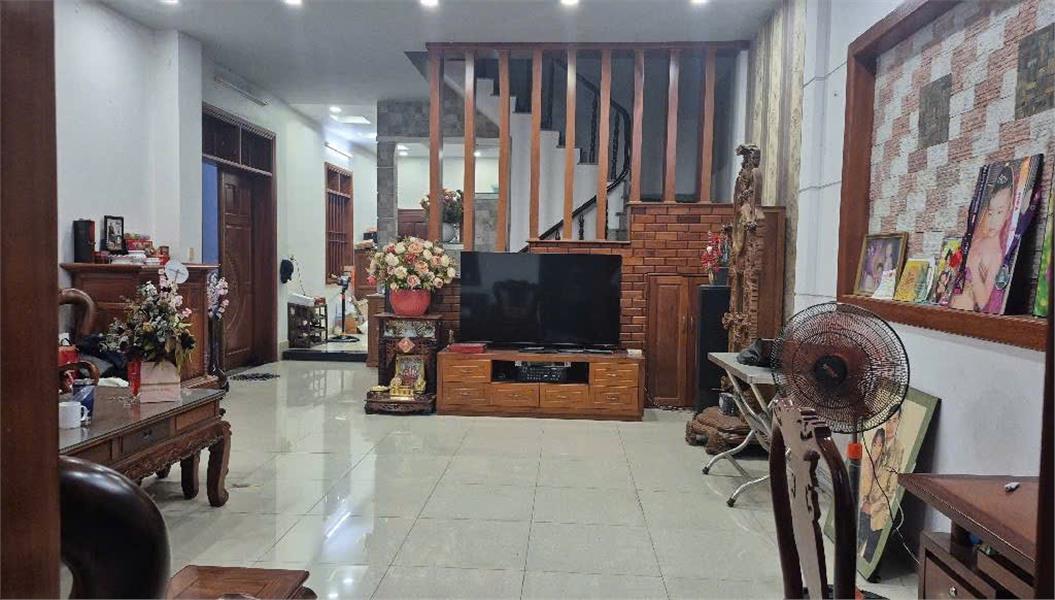  Bán nhà đường số 12, Tam Bình Thủ Đức, 210m2 ngang 10m giá 15.7 tỷ 