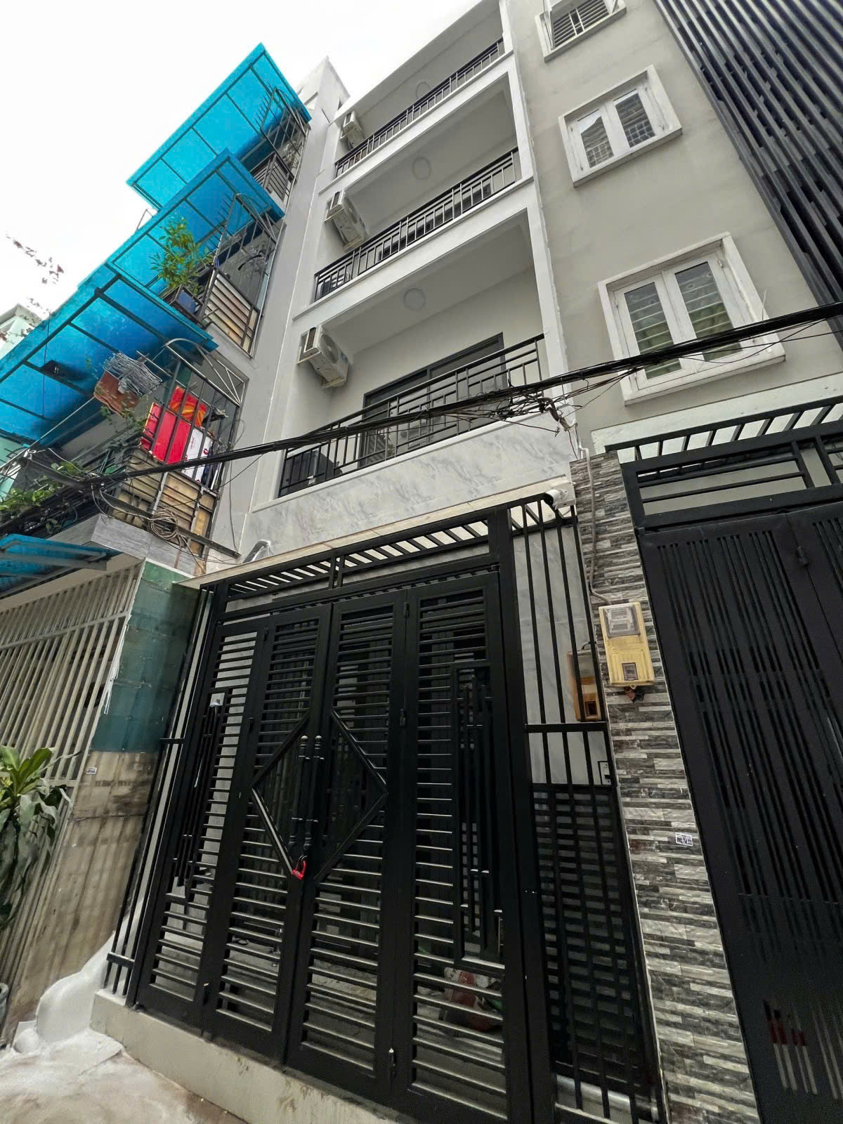  BÁN CHDV  CẠNH BÊN DH HUTECH - GIẢM 500TR 