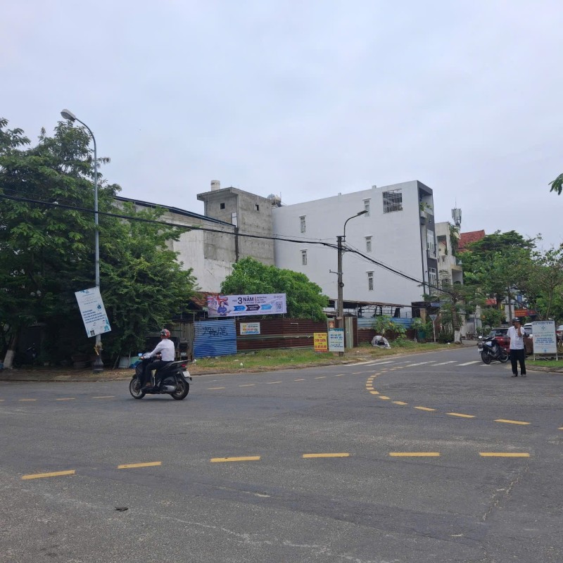  Bán lô đất 2 mặt tiền Trần Đăng Ninh - Hải Châu, 163m2, giá 19 tỷ. 