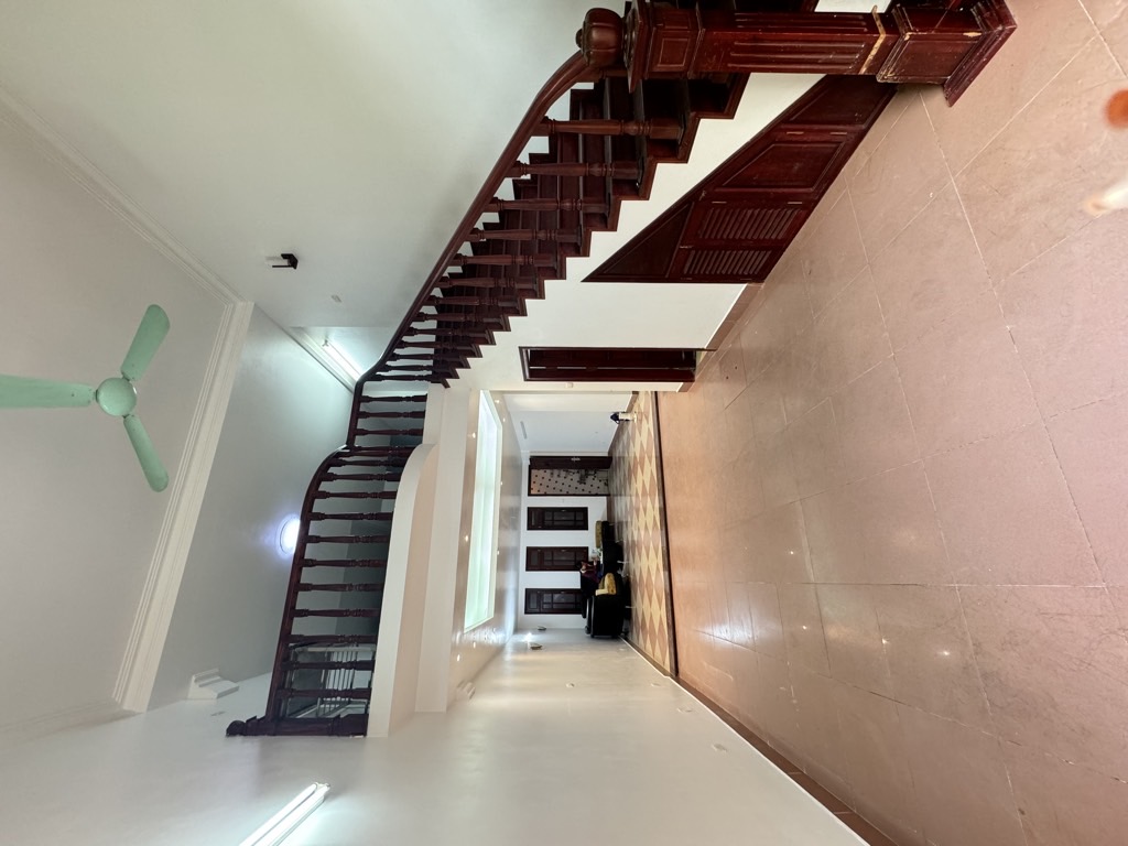  Bán nhà Trần Cung, Cầu Giấy, ngõ ô tô, 81m2, 5 tầng, Mt 5m, chỉ 17.85 tỷ 
