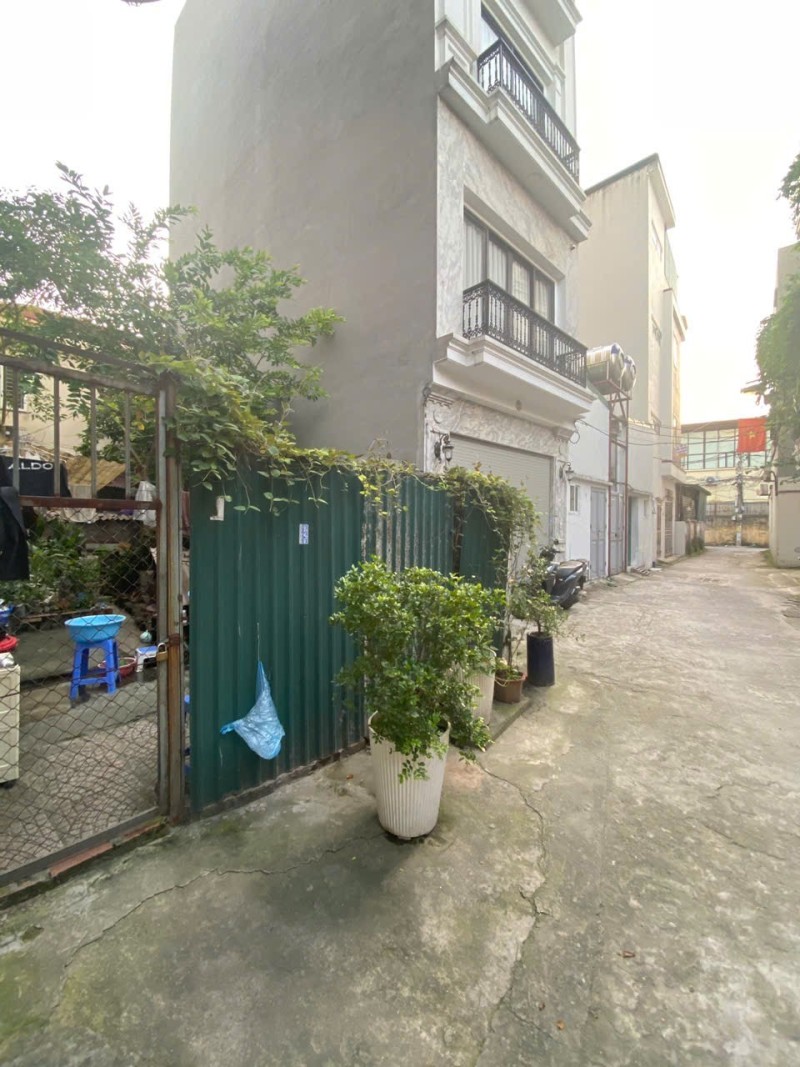  BÁN ĐẤT HIẾM NGUYỄN VĂN CỪ - LONG BIÊN - 14.2 TỶ 
