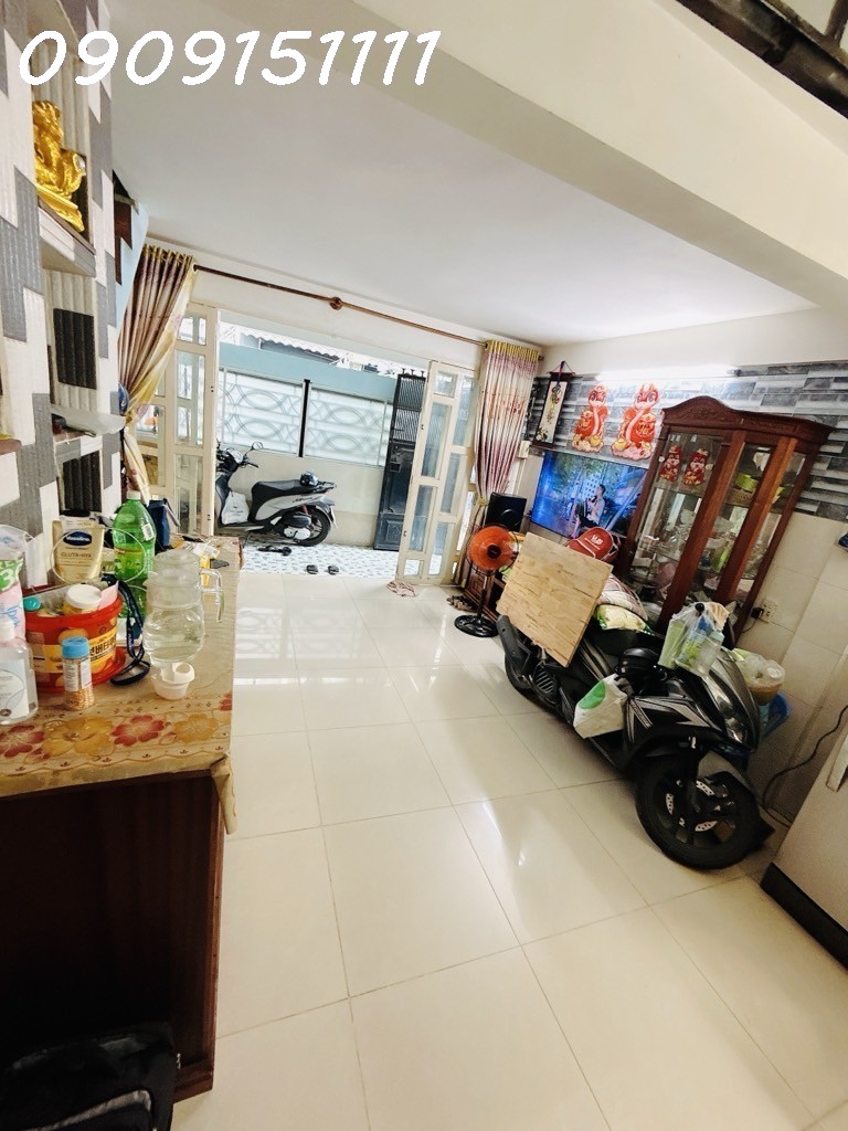  CĂN GÓC CHỈ HƠN 3 TỶ- 2 TẦNG- 36M2- TT QUẬN 7 